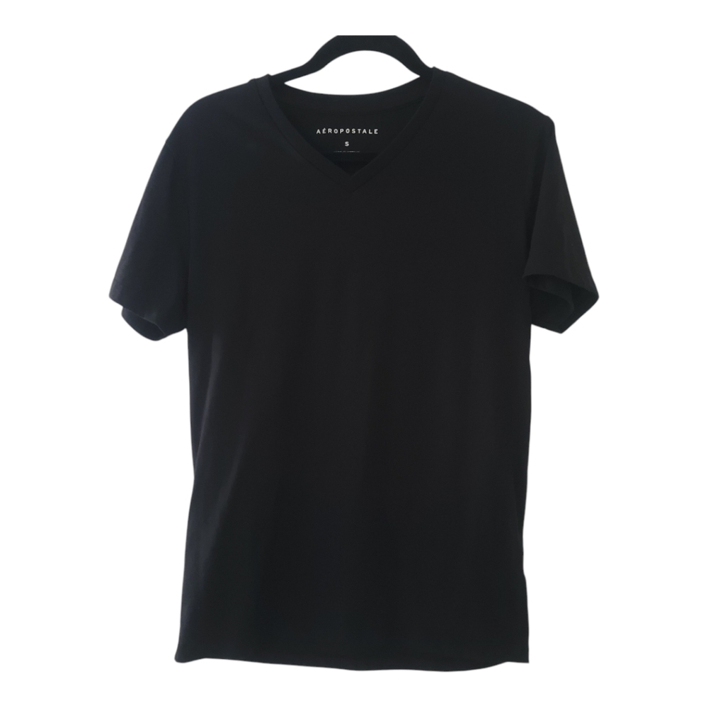 Aeropostale Man's Black T-shirt in Small